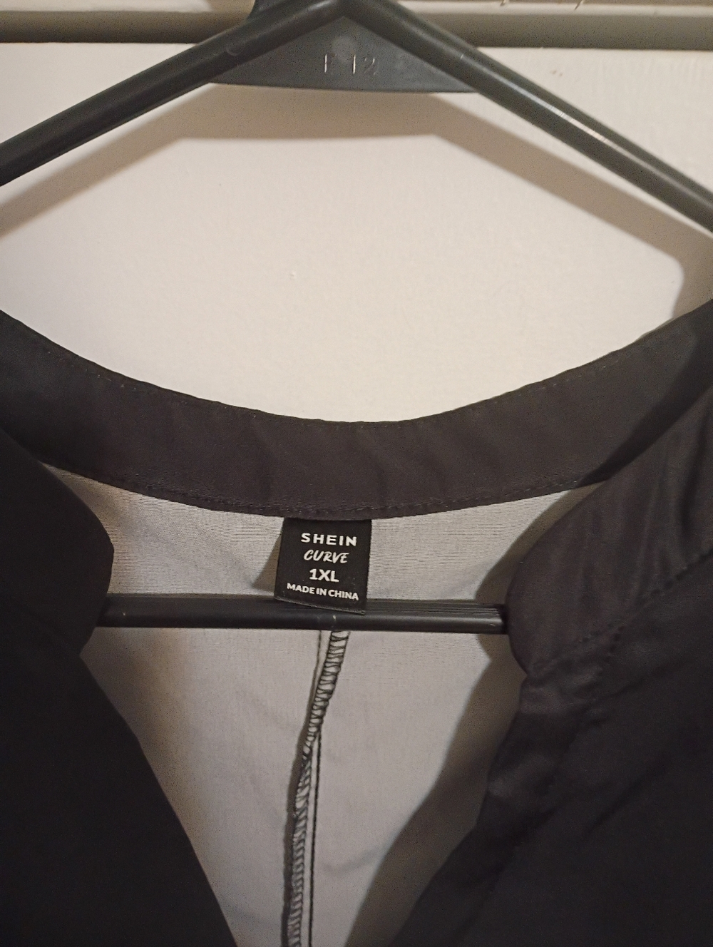 SHEIN Curve Black Lightweight Jacket